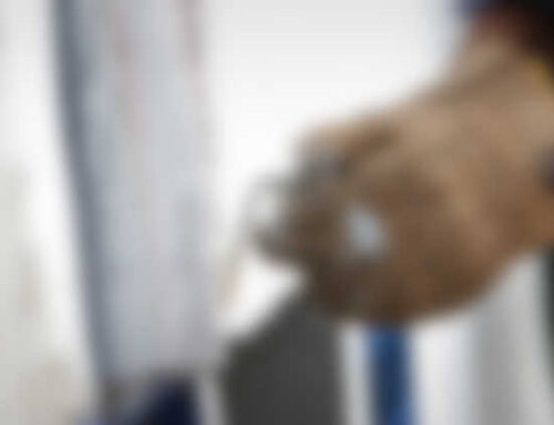 Framing and Insulating Walls In Warehouse and Corporate Buildings